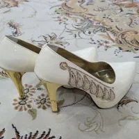 کفش پاشنه بلند