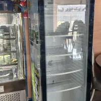 یخچال ایستاده.تاپینگ سرد.سانترفیوژ هواکش. پیشخوان