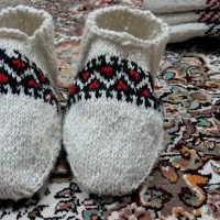 پاپوش یا گیوه ی سنتی|کیف، کفش، کمربند|فومن, |دیوار