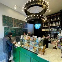 تاپ-لوکیشن-فرشته-100-متر-مناسب-تمامی-مشاغل