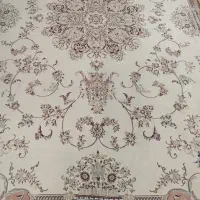 فرش ۹ متری کرم رنگ ،گل برجسته ی مشهد،۵۰۰ شانه