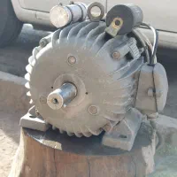 الکتروموتور ۱.۵ اسب ۱۴۰۰ دور|ماشین‌آلات صنعتی|مشهد, مقدم|دیوار