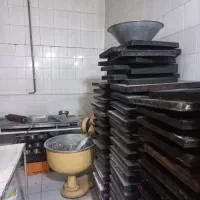 رهن و اجاره شیرینی سرا.        حاشیه جاده آسیایی|اجارهٔ مغازه و غرفه|چناران, |دیوار