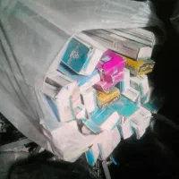 لامپ اف پی ال|لامپ و چراغ|شیراز, فرهنگ شهر|دیوار