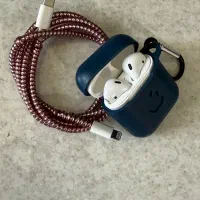 ایرپاد اپل نسل۲ بسیارتمیز، به همراه کابل اورجینال