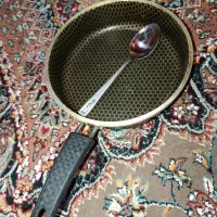 ماهیتابه و قابلمه کارکرده|ظروف پخت‌وپز|رشت, منظریه|دیوار