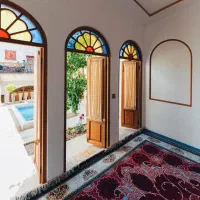 سرایدار خانوم