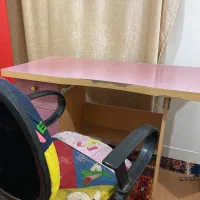 میز و صندلی