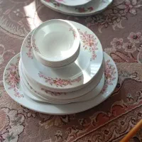 تعدادی ظروف