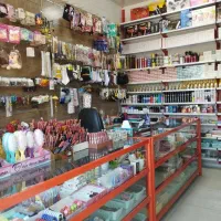 فروش و واگذاری اجناس و ابزار مغازه آرایشی|فروشگاه و مغازه|شهرضا, |دیوار