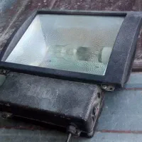 پروژکتور یا نورافکن