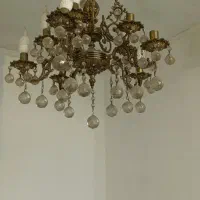 یک عدد لوستر بسیار سنگین ده شعله