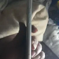 گوشی آ۵ لاکاغذی بدون حتی یه سرسوزن خط وخش درب پلمپ