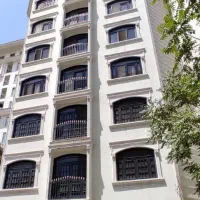 ۱۲۰ متری  _ دو خوابه  _ تک واحدی  _ نوساز  _ ظفر