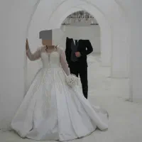 لباس عروس|لباس|کرج, برغان|دیوار