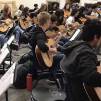 آموزش آواز ، گیتار و پیانو / سلفژ صداسازی فن بیان|خدمات آموزشی|کرج, اصفهانی‌ها|دیوار