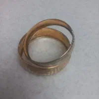 مقداری طلا به فروش میرسد