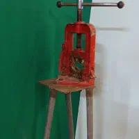 حدیده و گیره و سه پایه فوق سالم و کم کار|ابزارآلات|مشهد, کلاهدوز|دیوار