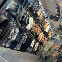 فروشنده عمده فروشی