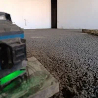 کفسازی با دستگاه اسکرید (پوکه) جایگزین فوم بتن