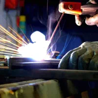 پیمان کار پروژه های جوشکاری