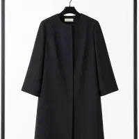 کت مشکی کوتاه زنانه از برند خاص Burberry