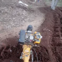 شخم زدن با دستگاه تیلر