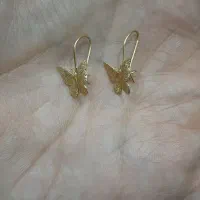 طلاهای ظریف 200 روی تابلو