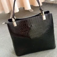 کیف ورنی براق پوست ماری