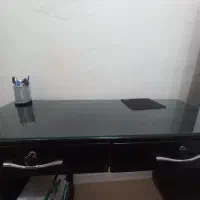 میز تحریر و اداری