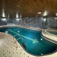 اجاره روزانه باغ ویلا استخردار در شهریار«دوخواب»