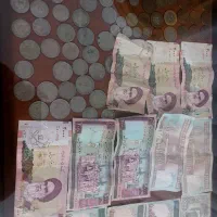 تعدادی سکه قدیمی حدودقدمت یک قرن گذشته