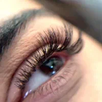 نیازمند مدل کاشت مژه هستیم