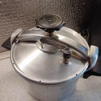 زود پز شش لیتری  مارک ( سب )seb