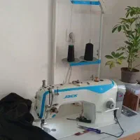 یک نفر خیاط ویک نفر بر دست فرز