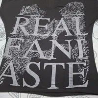 چند دست تیشرت