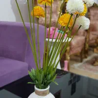 گل وگلدان