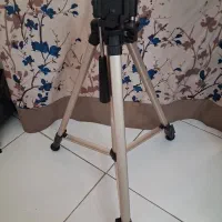 پایه دوربین عکاسی و فیلمبرداری سالم و نو|دوربین عکاسی و فیلمبرداری|تهران, شاهین|دیوار