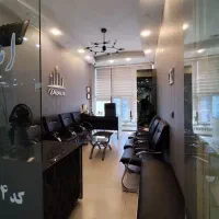 مغازه ۱۷ متری ، سند تکبرگ