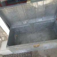 جعبه قدیمی در حد نو