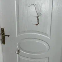 تعمیرات درب چوبی درمنزل