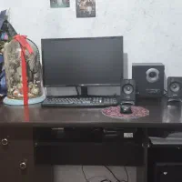 میز کامپیوتر