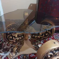 میز منبت طلایی