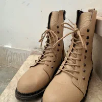 تعدادی کفش|کیف، کفش، کمربند|سبزوار, هویزه|دیوار