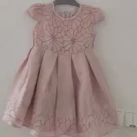 تعدادی لباس نو و در حد نو بسیار شیک دخترانه