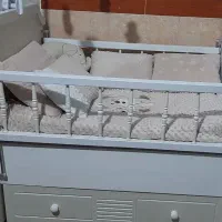 تخت نوزادی گهواره ای کنارمادر