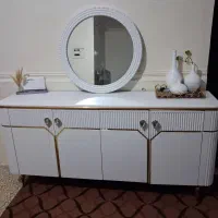 میز تی وی و آیینه کنسول