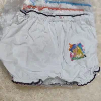 لباس زیر بچگانه