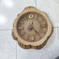 ساعت دیواری طرح چوب