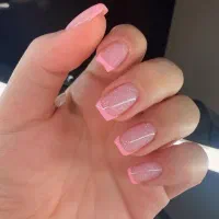 خدمات حرفه ای ناخن با هزینه منصفانه